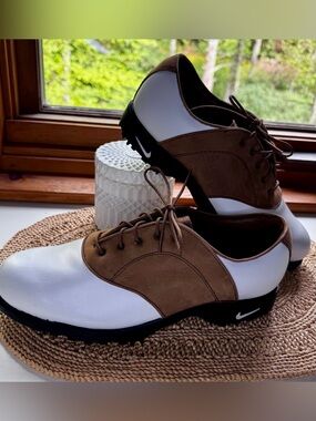 Nike Men’s Zoom Air Wickie Last Golf Shoes NWOT.